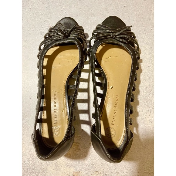 Etienne Aigner Open Toe Flats 7.5 - Picture 3 of 4